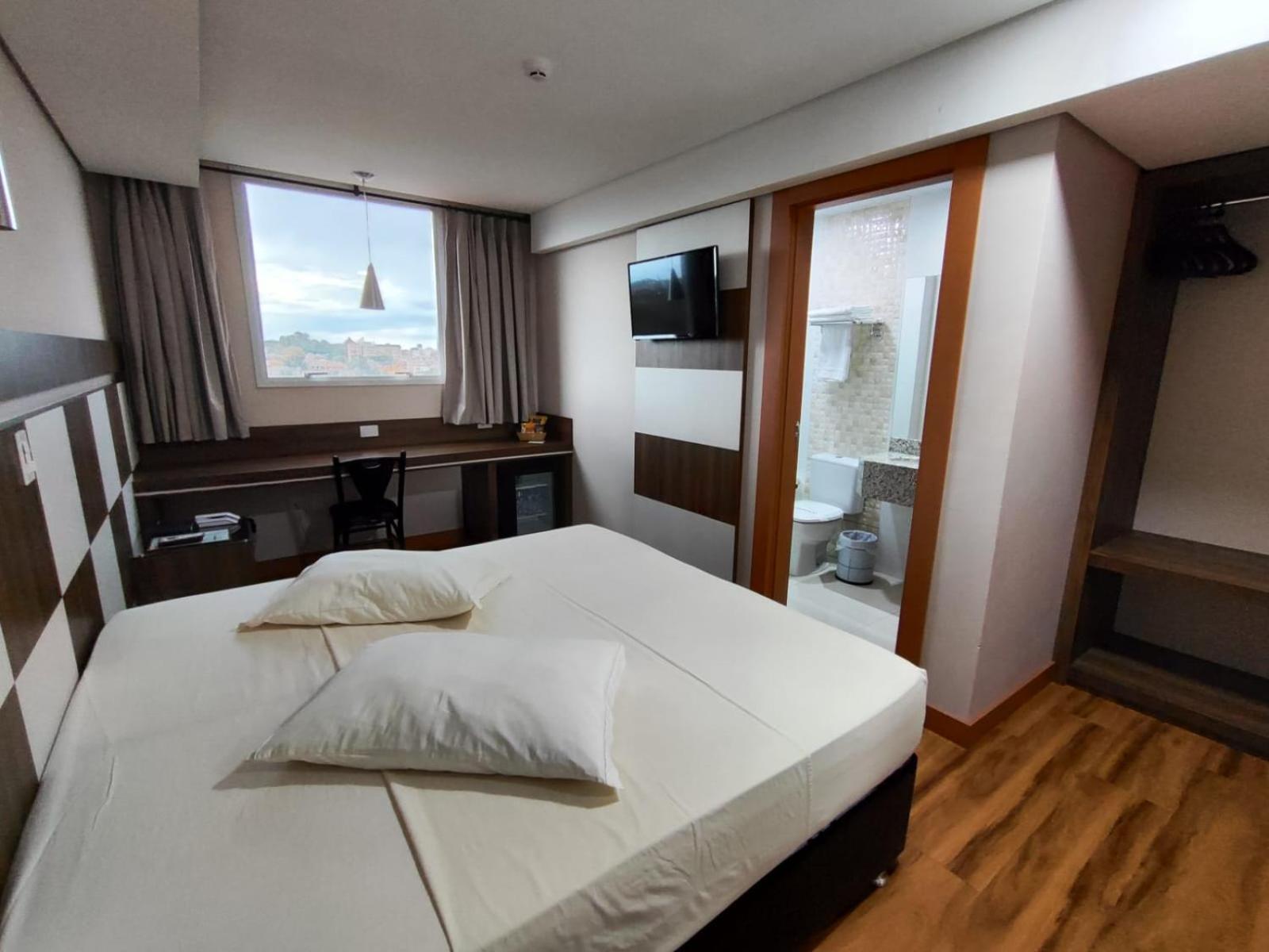 Hotel Maestro Executive Toledo Толедо Экстерьер фото